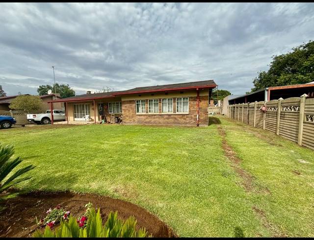 3 BEDROOM HOUSE FOR SALE IN VANDERBIJLPARK SW 1